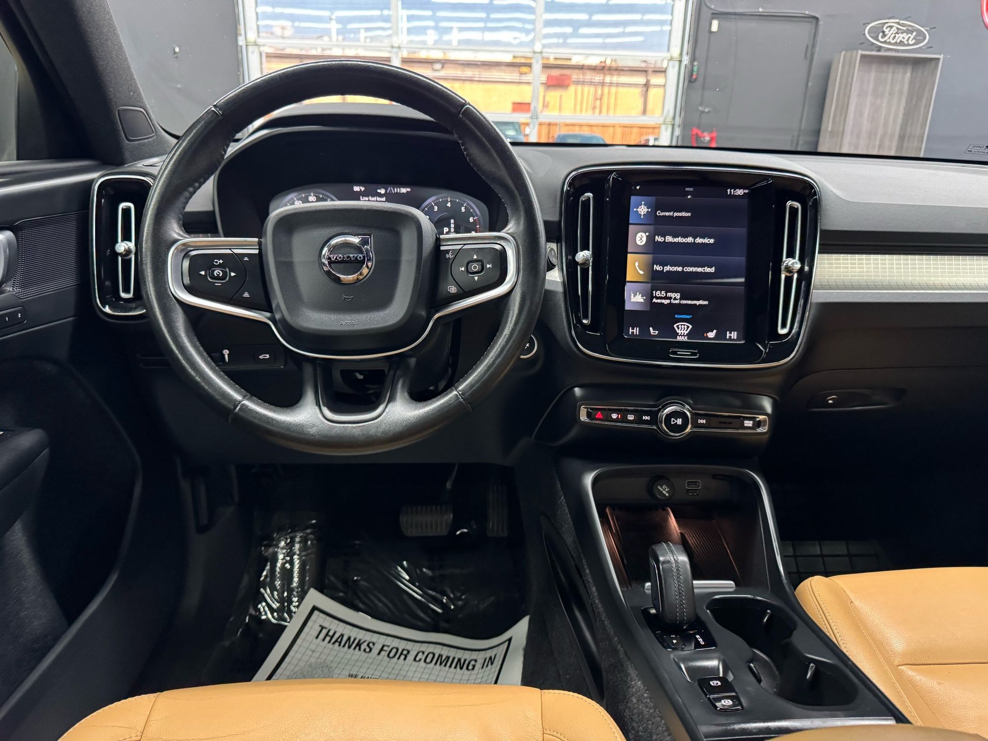 2019 Volvo XC40 T5 Momentum photo 34