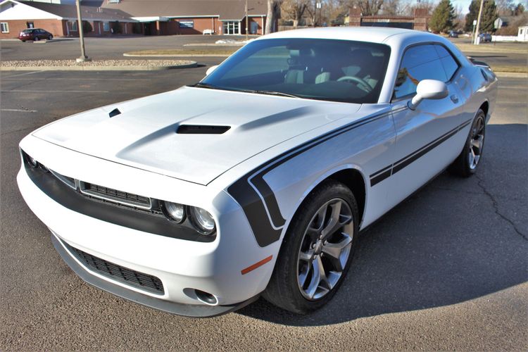 2016 Dodge Challenger SXT | Victory Motors of Colorado