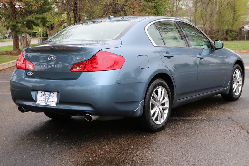 2009 INFINITI G37 Sedan Photos