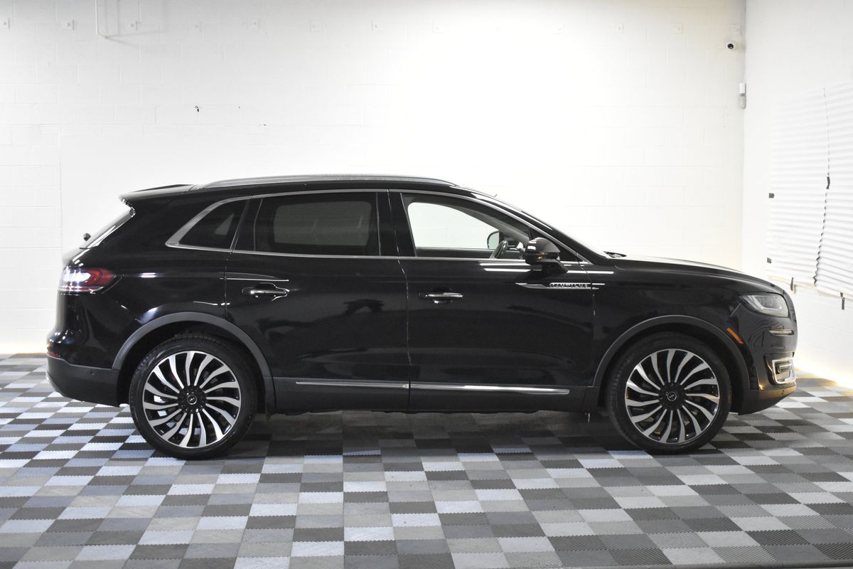 2019 Lincoln Nautilus Black Label