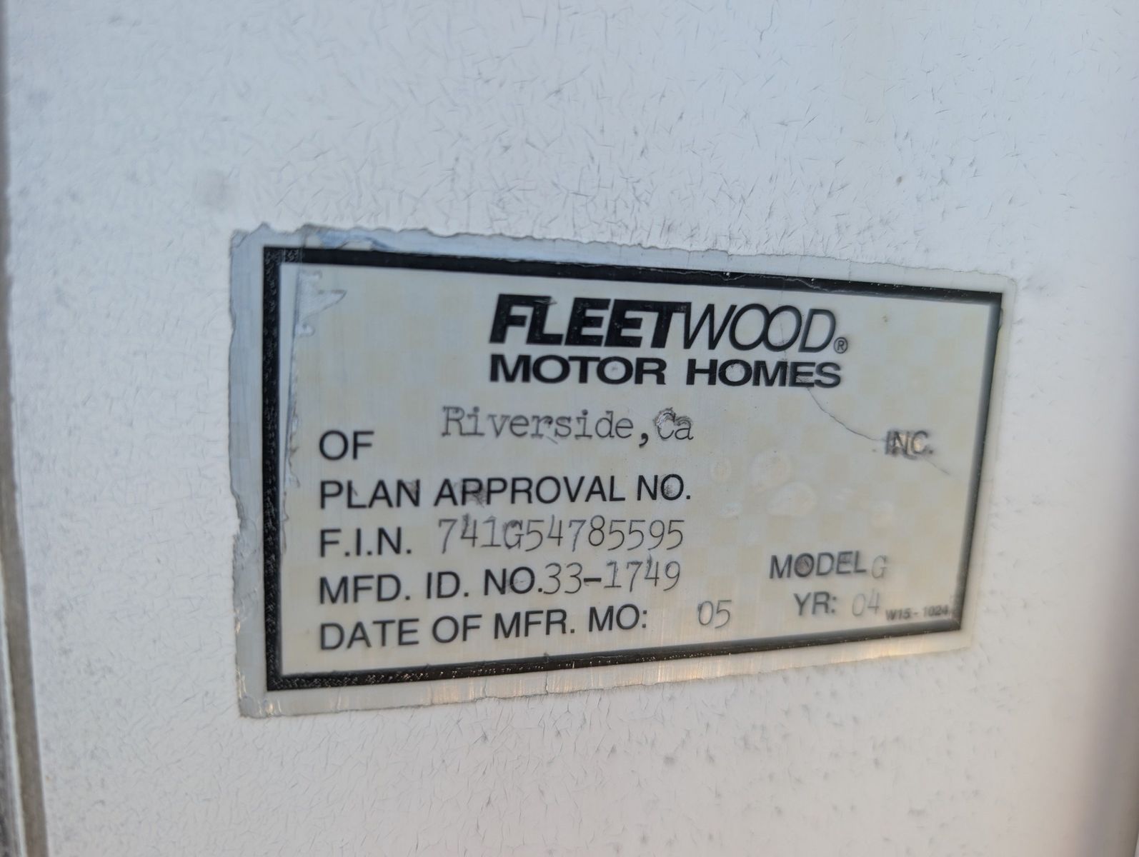 2004 Ford E-Series Chassis 21