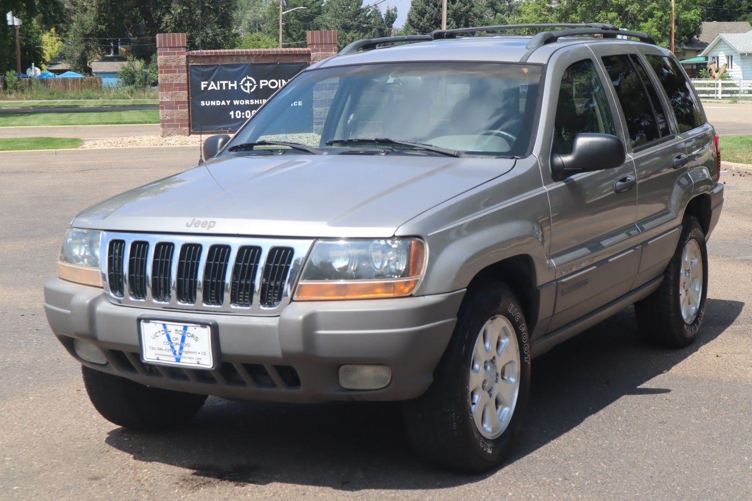 2001 Jeep Grand Cherokee Laredo | Victory Motors of Colorado