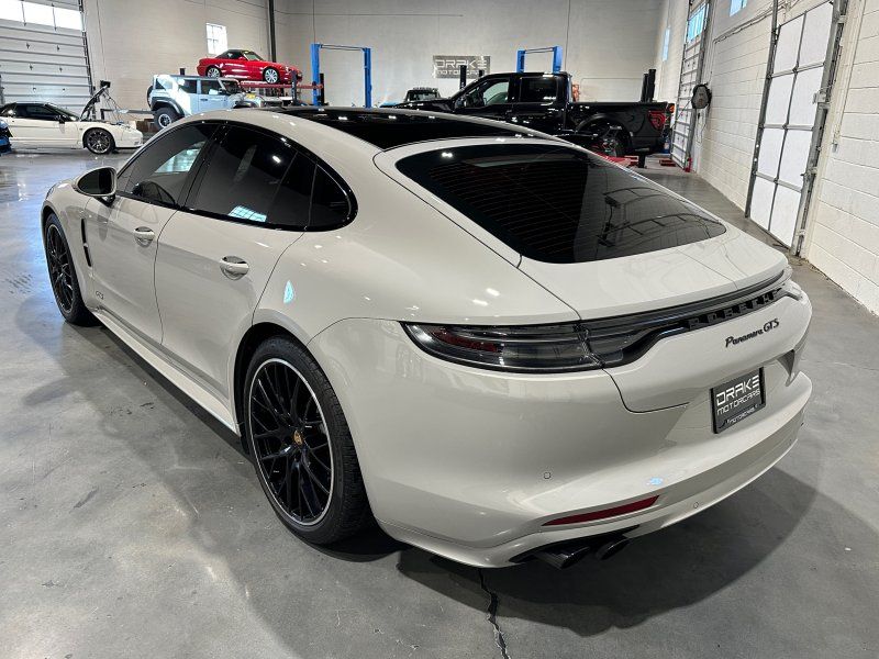 2023 Porsche Panamera GTS, photo 3