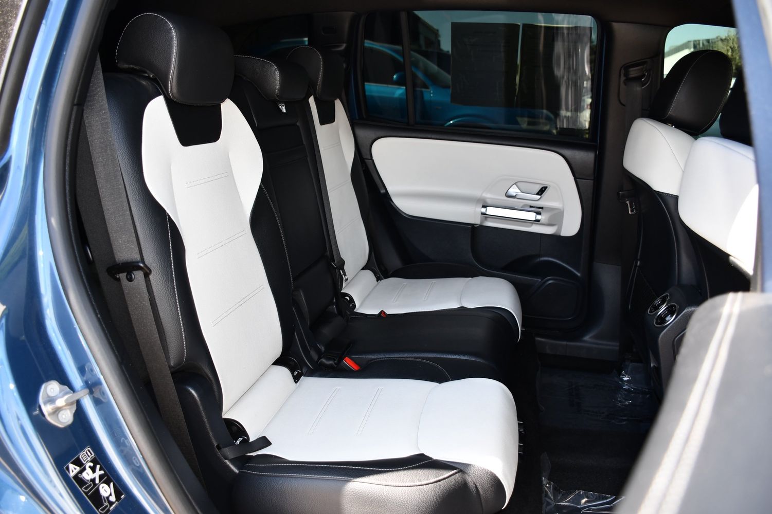 2022 Mercedes-Benz GLB Base - Photo 33
