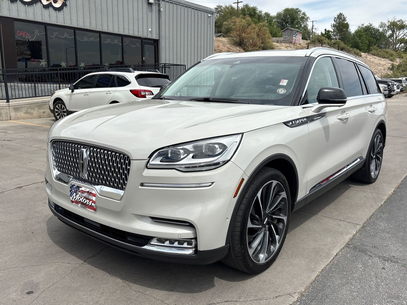 2020 Lincoln Aviator Reserve photo 2