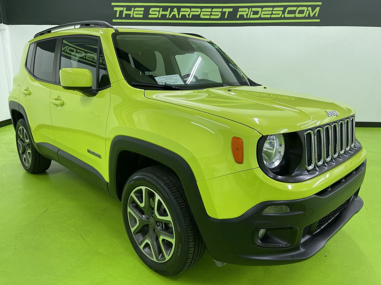 2018 Jeep Renegade Latitude North Edition photo 2