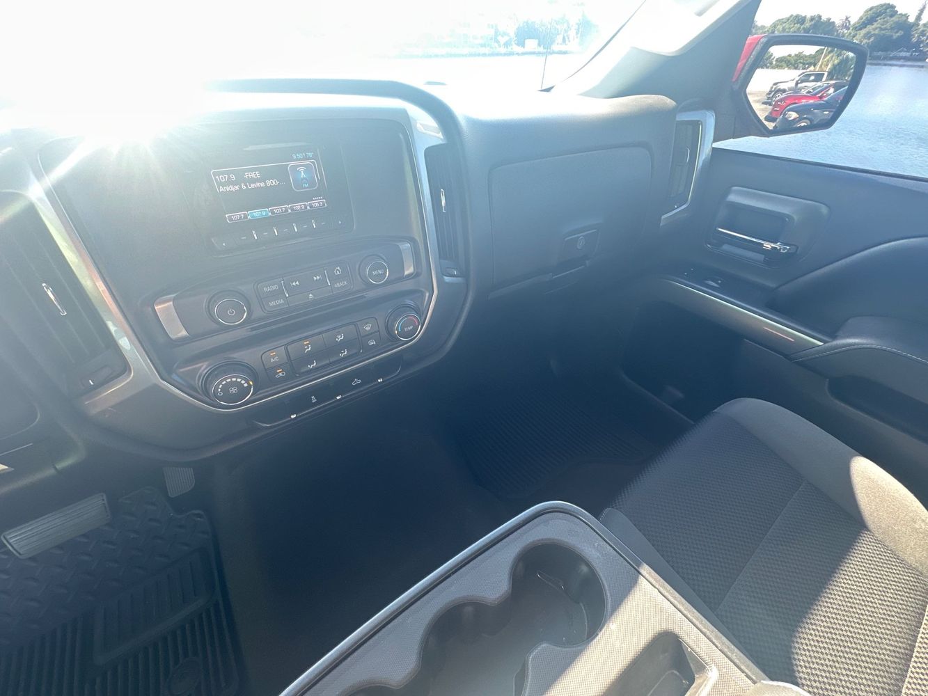 2014 Chevrolet Silverado 1500 LT photo 11