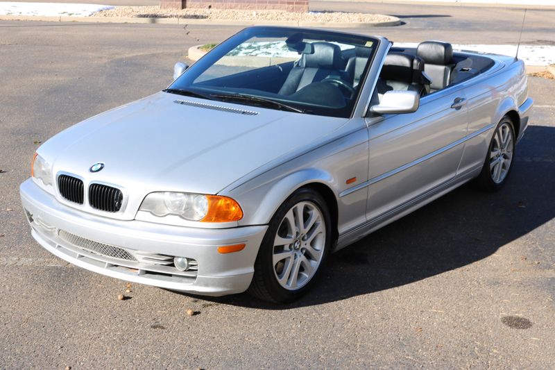 2002 BMW 330 Ci Photos