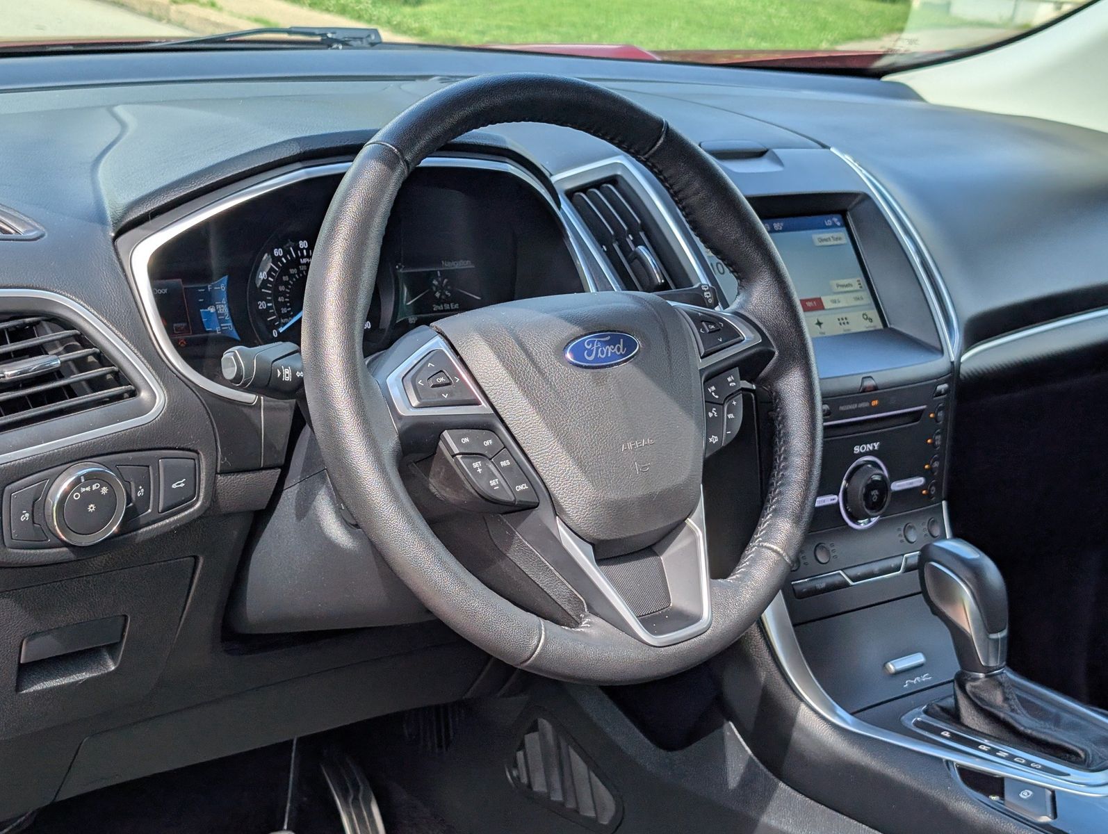 2016 Ford Edge 25