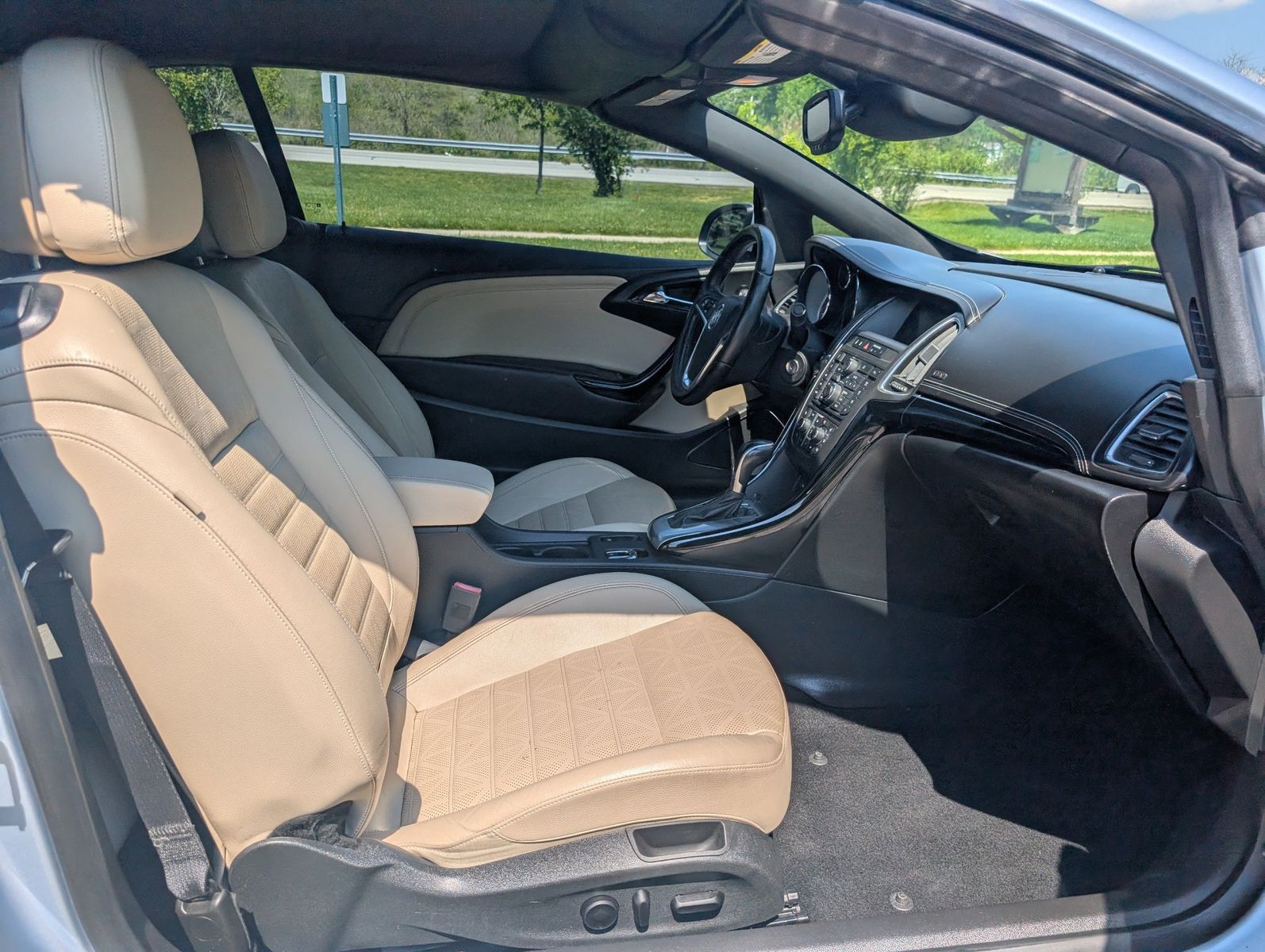 2016 Buick Cascada 71