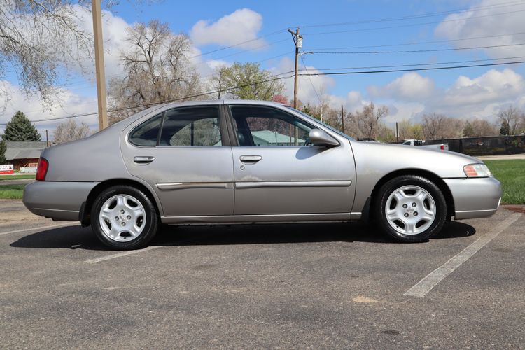 2000 Nissan Altima GLE | Victory Motors of Colorado