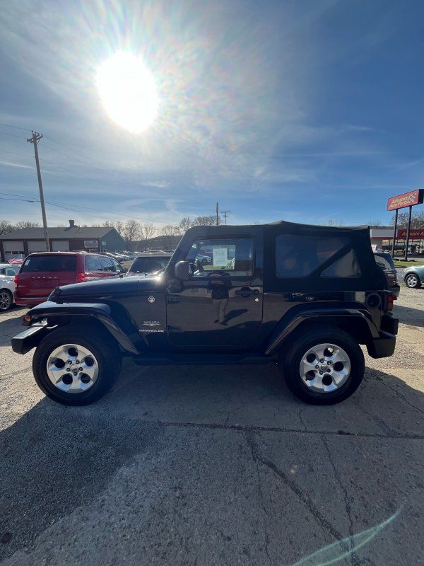 2015 Jeep Wrangler Sahara photo 3