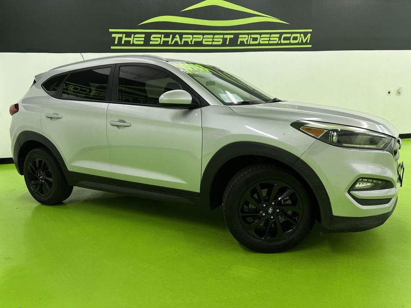 Silver 2016 Hyundai Tucson SUV / Crossover Front-Wheel Drive Automatic