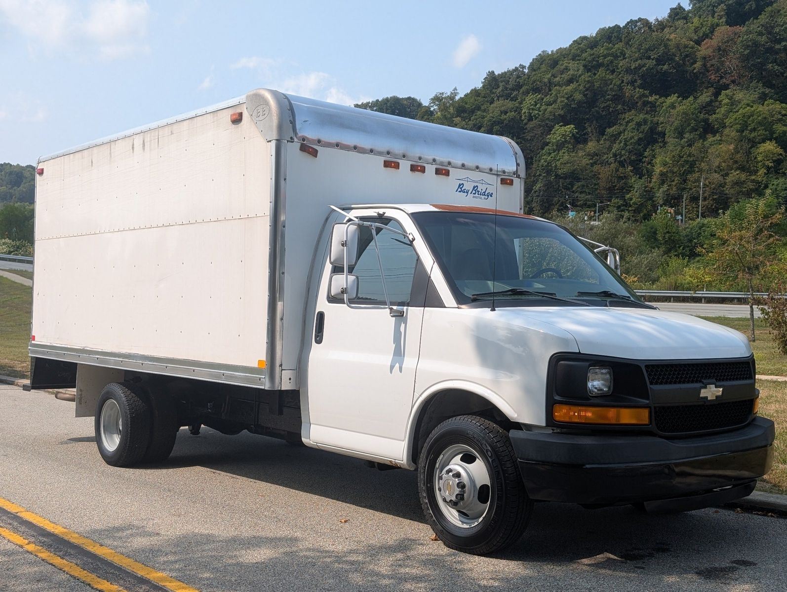 2004 Chevrolet Express Cutaway 2