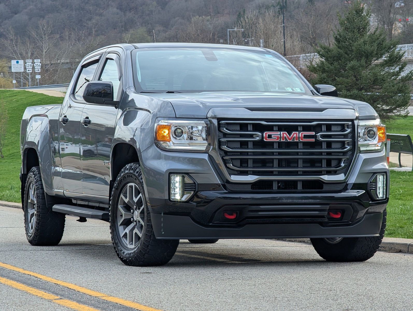 2022 GMC Canyon 2