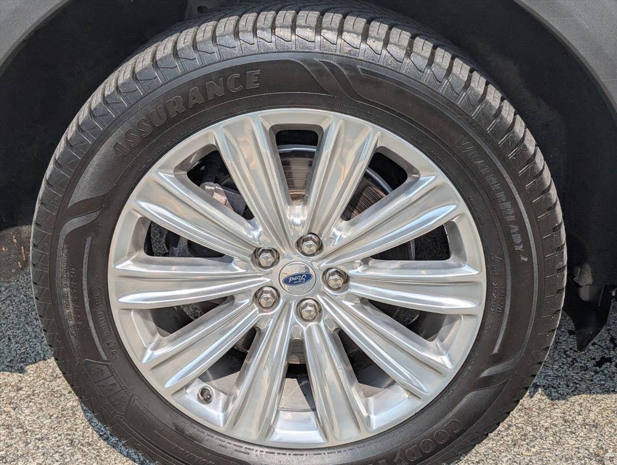 2020 Ford Explorer Hybrid Limited photo 14