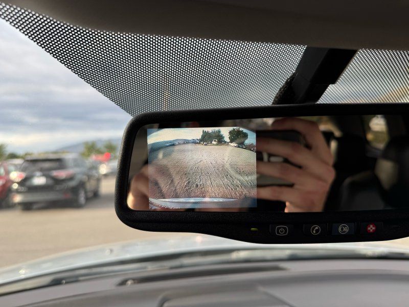 2010 Gmc Acadia photo 18