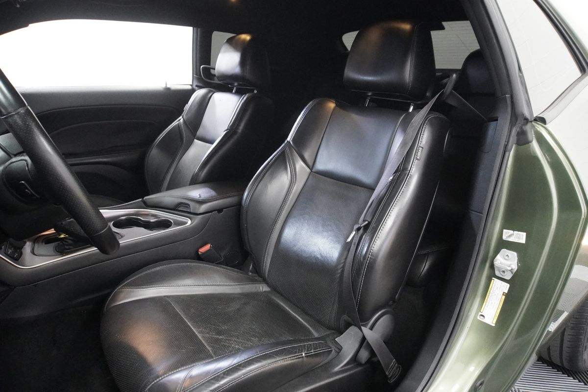 2018 Dodge Challenger SXT Plus