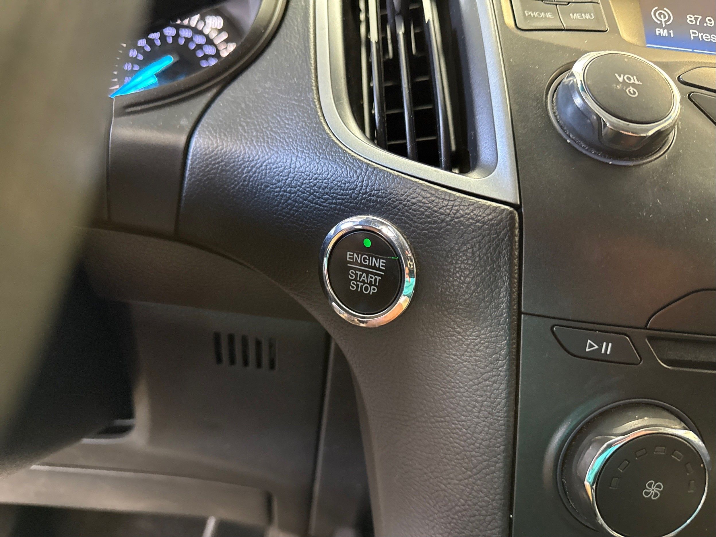 2018 Ford Edge SE - Photo 28