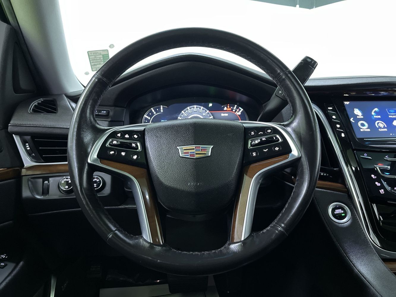 2018 Cadillac Escalade ESV Luxury photo 13