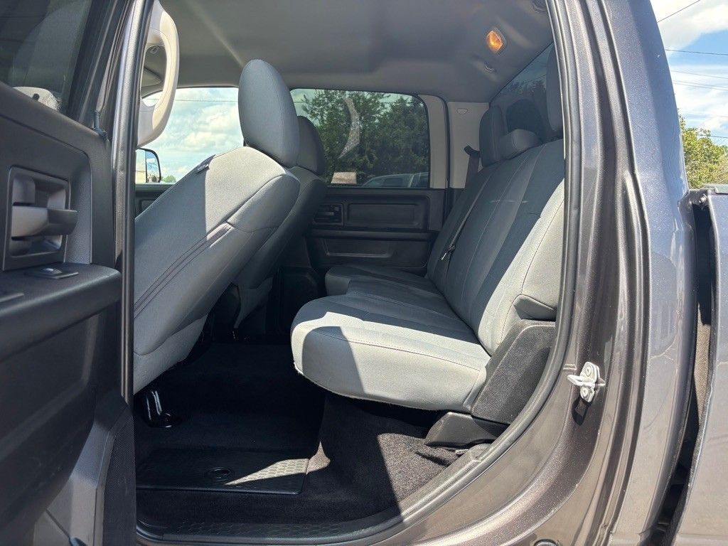 2017 Ram 2500 ST Tradesman photo 19