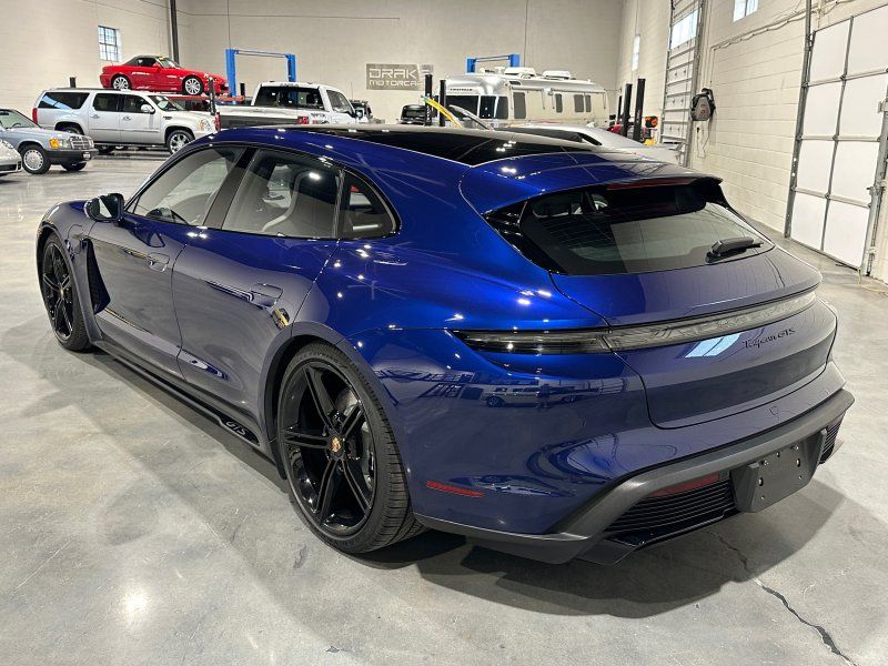 2023 Porsche Taycan GTS Sport Turismo, photo 3