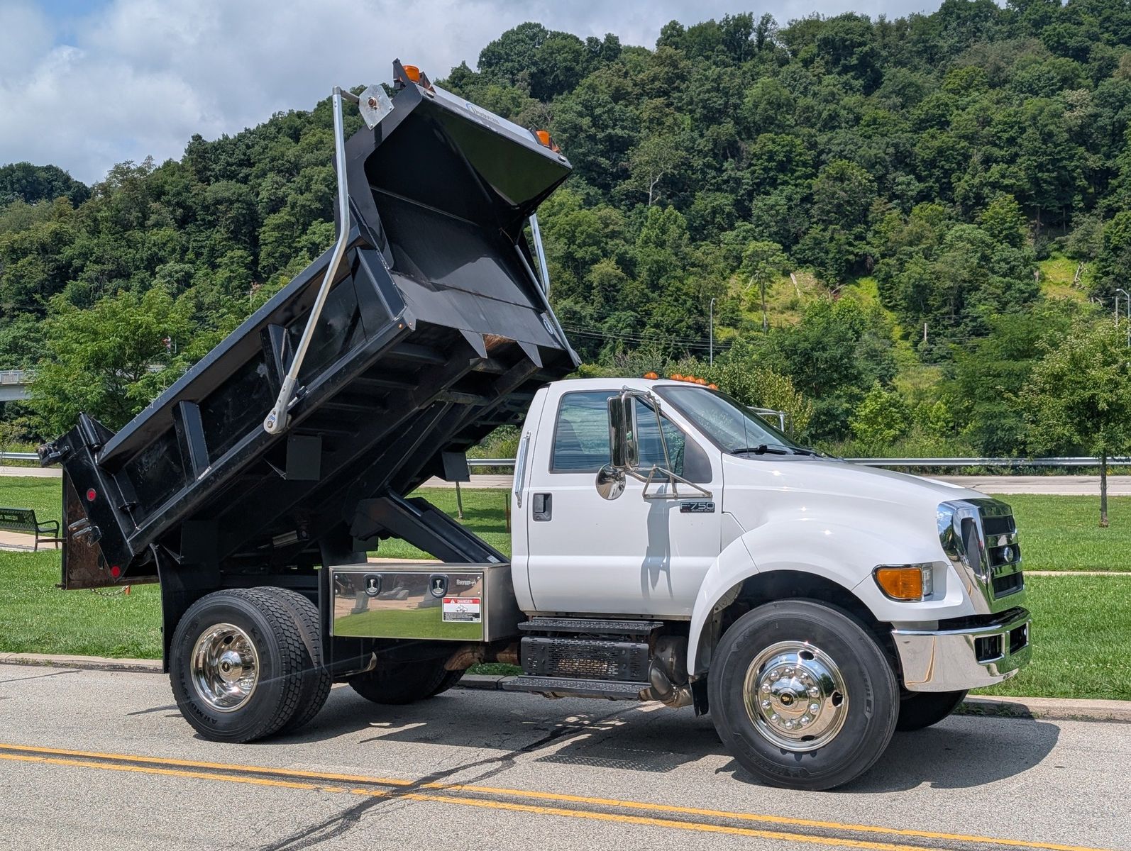 2015 Ford F-750 5