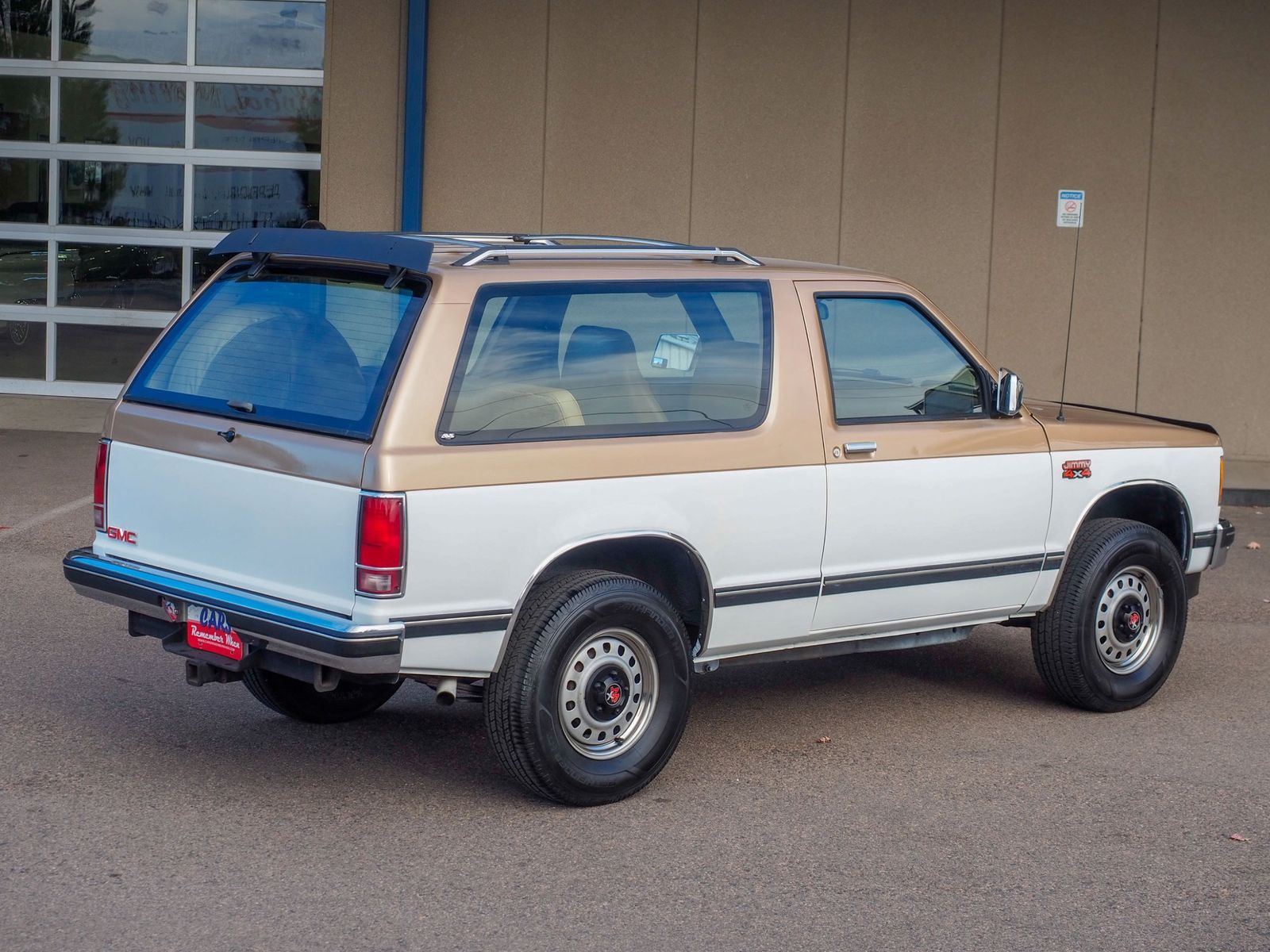1986 GMC S-15 Jimmy 4