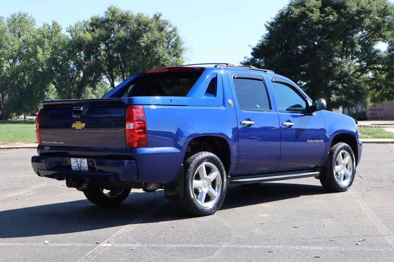2013 Chevrolet Avalanche LT Black Diamond | Victory Motors of Colorado