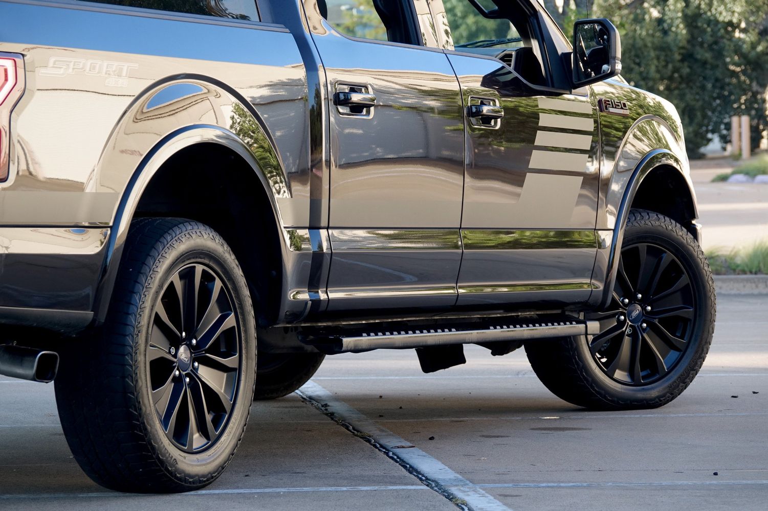 2019 Ford F-150 XLT photo 34