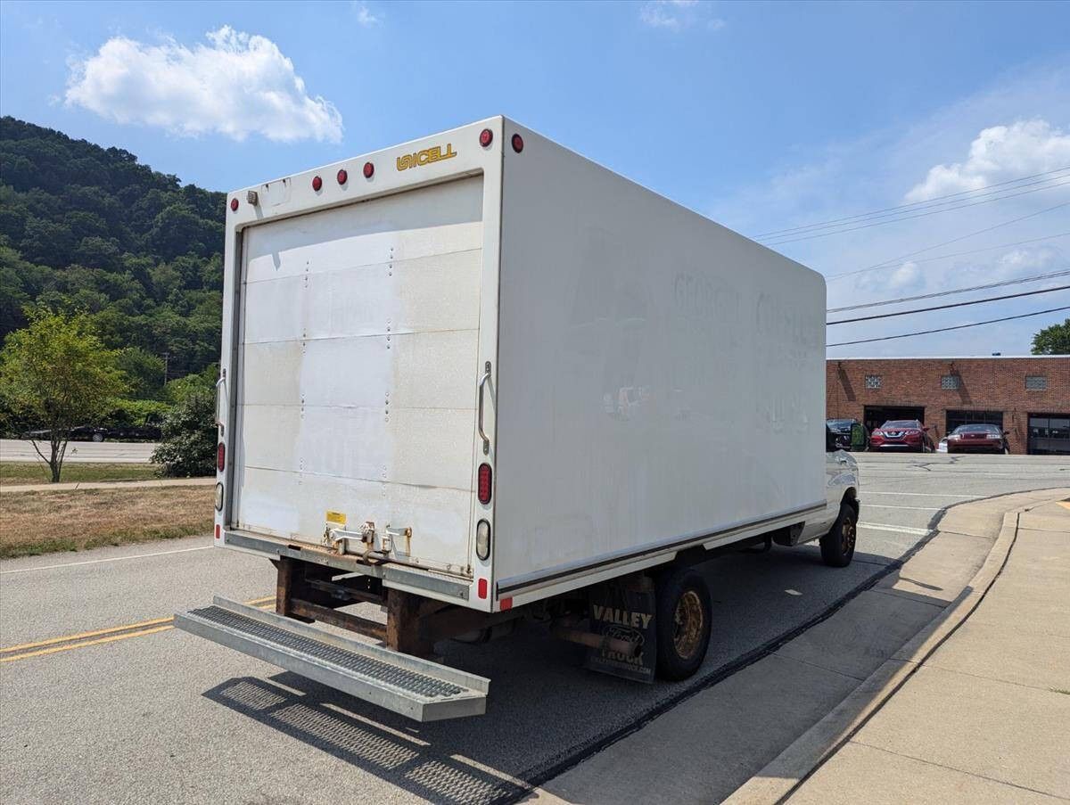 2016 Ford E-Series 5