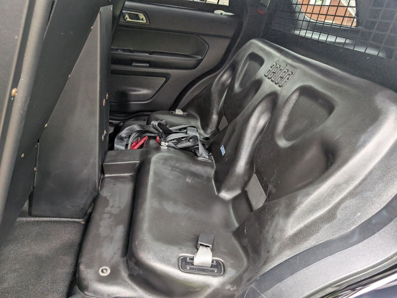 2016 Ford Utility Police Inter 52