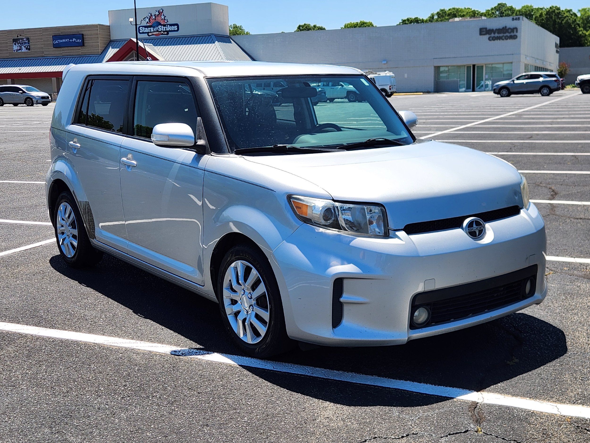 2012 Scion xB's photo