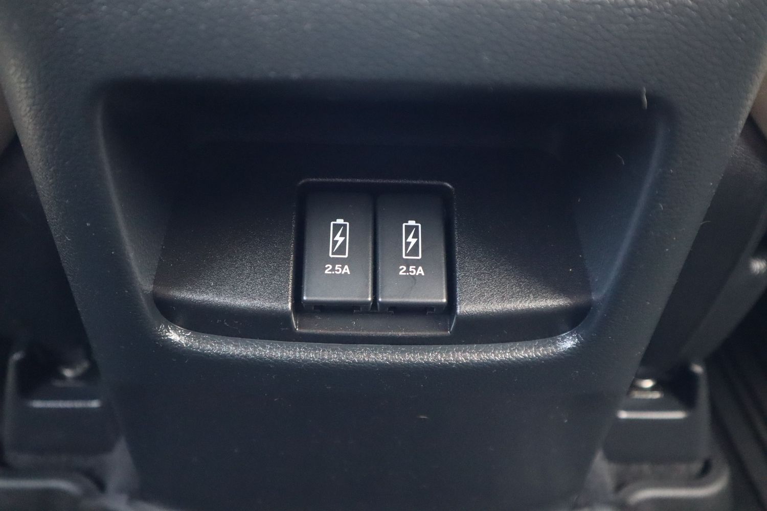 2022 Honda CR-V Hybrid Touring photo 23