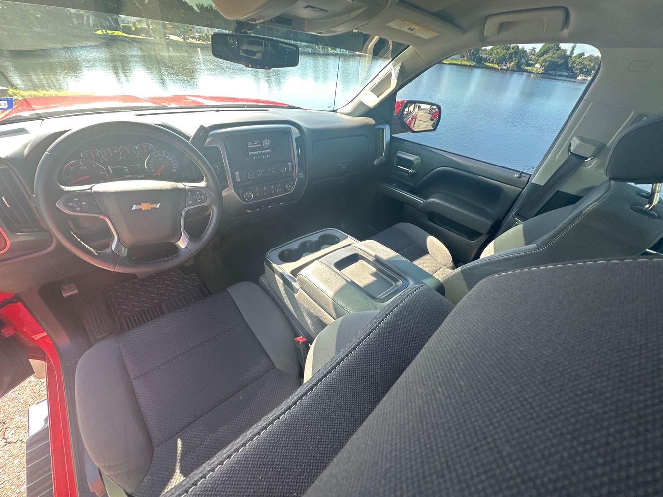 2014 Chevrolet Silverado 1500 LT photo 15
