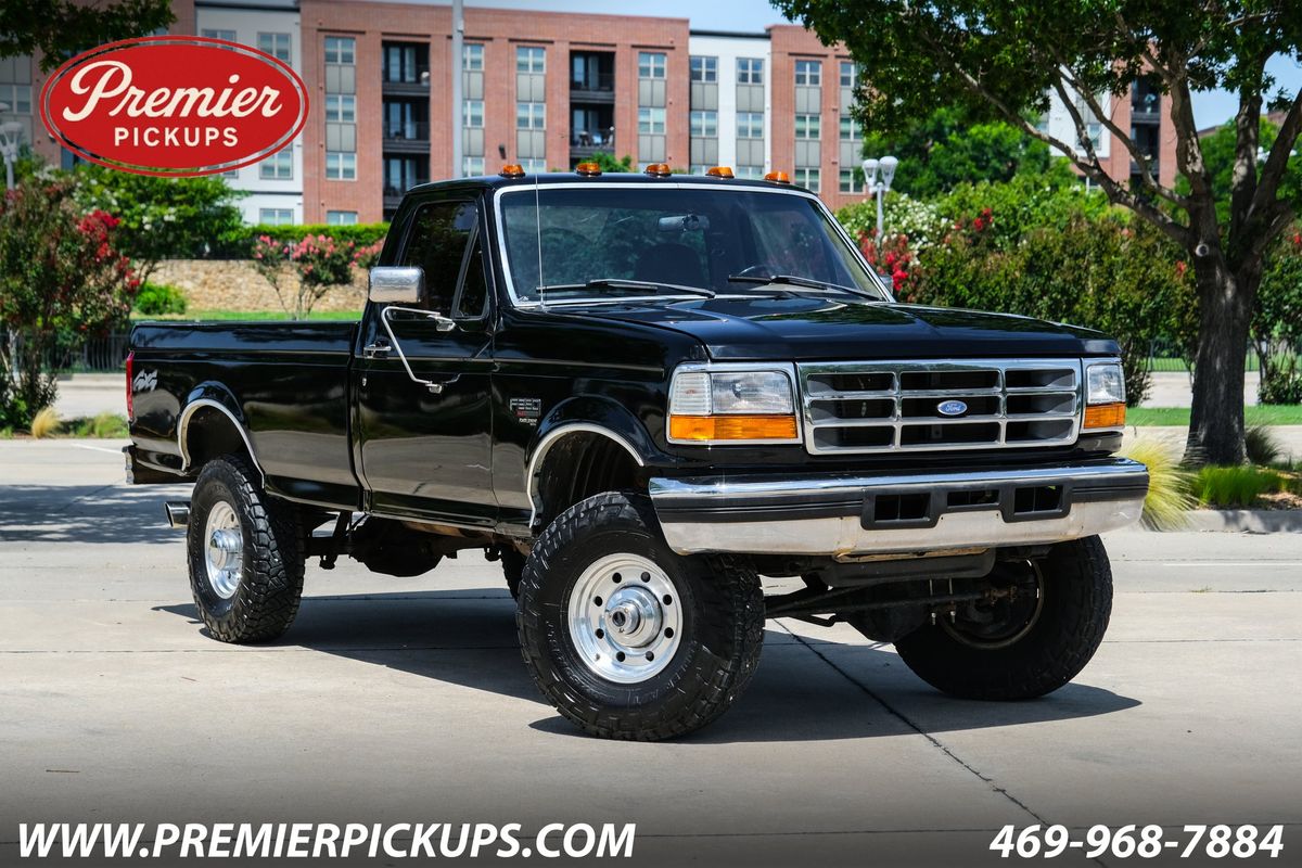 1997 Ford F-350 Pickup Truck 5-Speed Manual