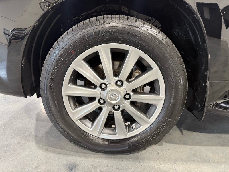 2011 Lexus LX 570 Base, photo 28