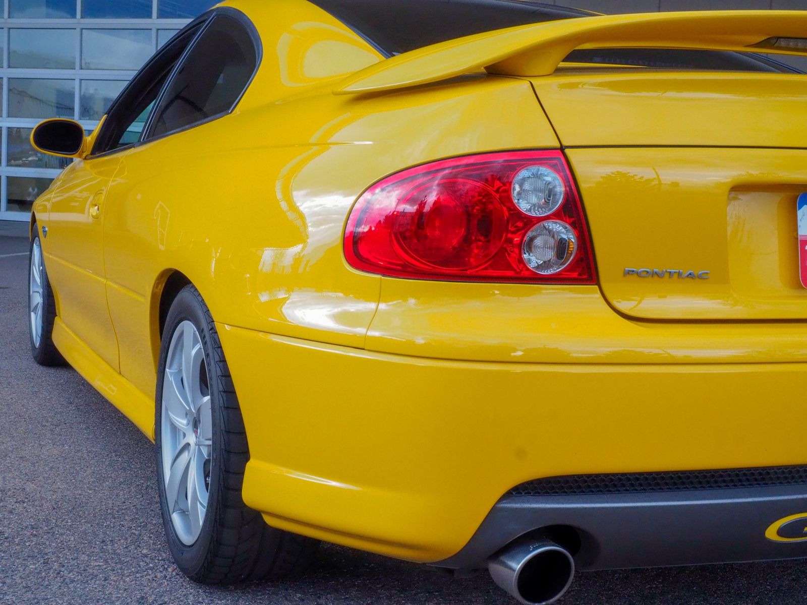 2005 Pontiac GTO 16