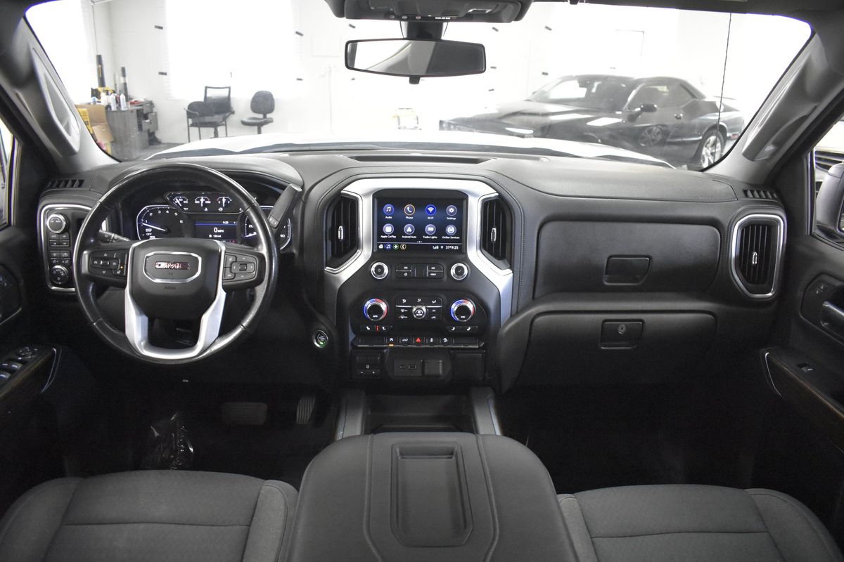 2021 GMC Sierra 1500 4WD Crew Cab Short Box Elevation
