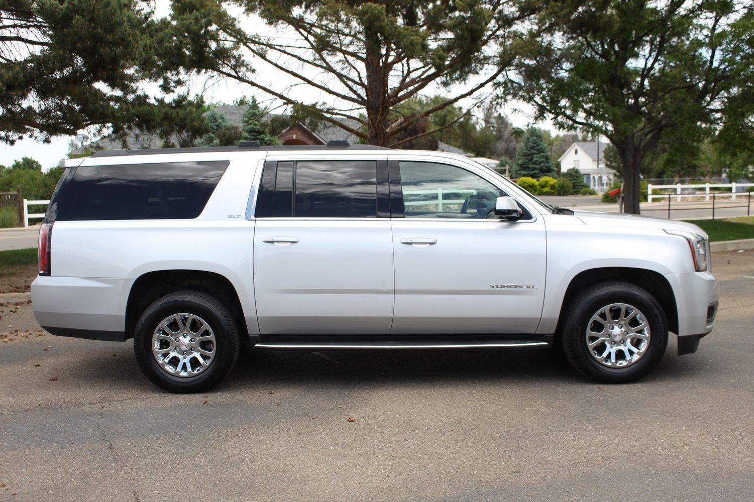 2015 GMC Yukon XL SLT 1500 | Victory Motors of Colorado