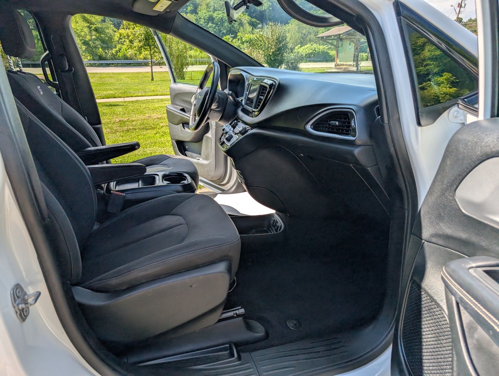 2018 Chrysler Pacifica 63