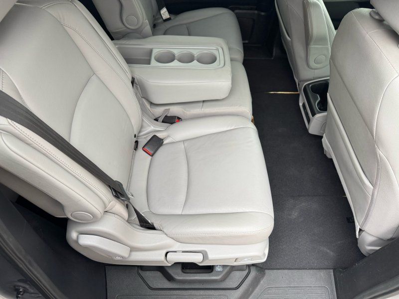 2020 Honda Odyssey EX-L photo 22