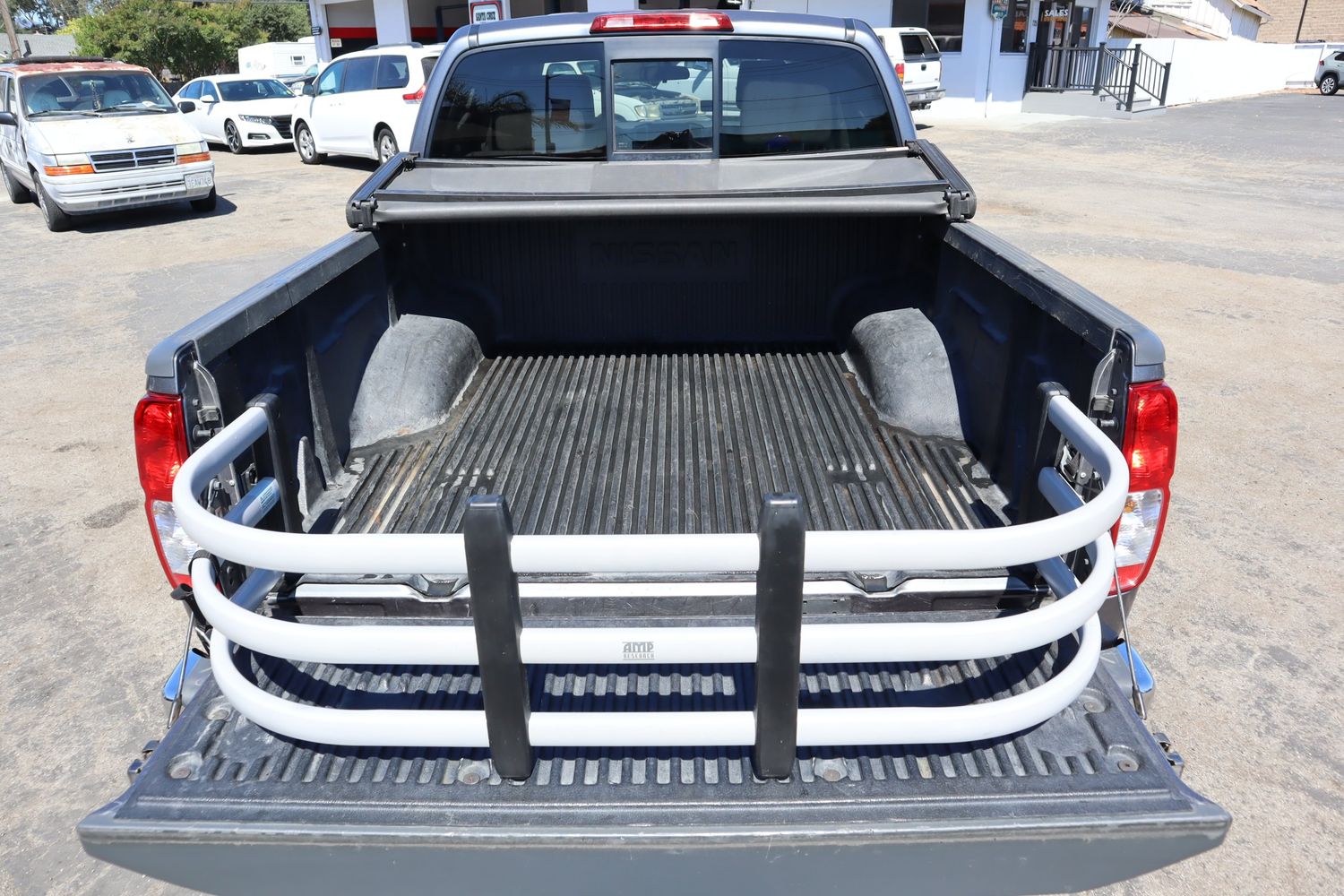2016 Nissan Frontier SV photo 12