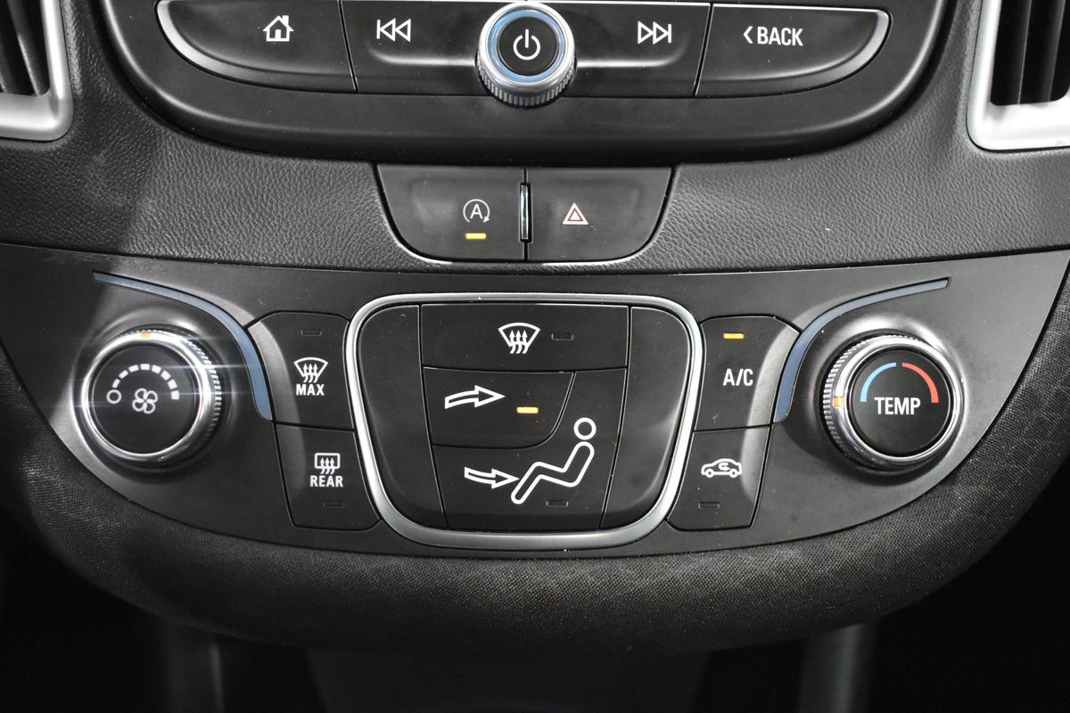 2023 Chevrolet Malibu FWD 1FL