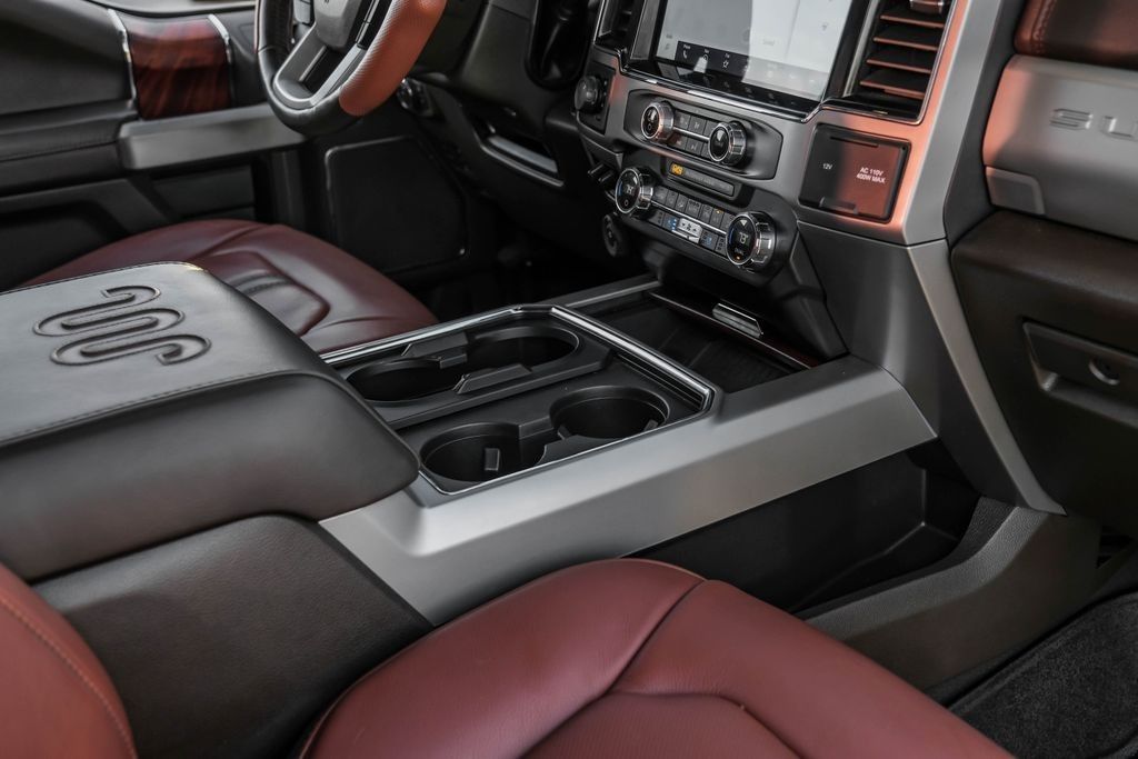 2022 Ford F-250 photo 22