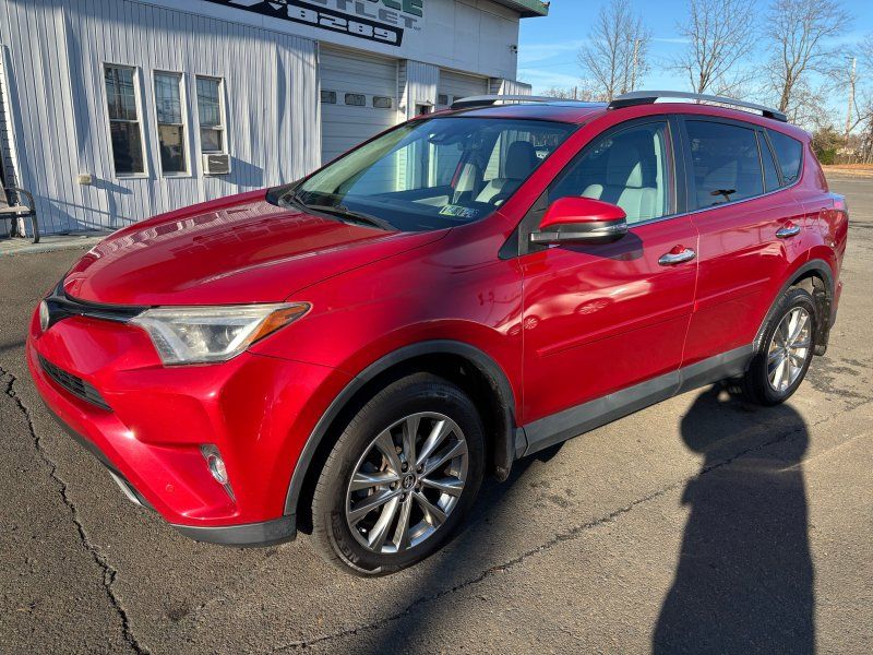 2016 Toyota RAV4 Limited's photo
