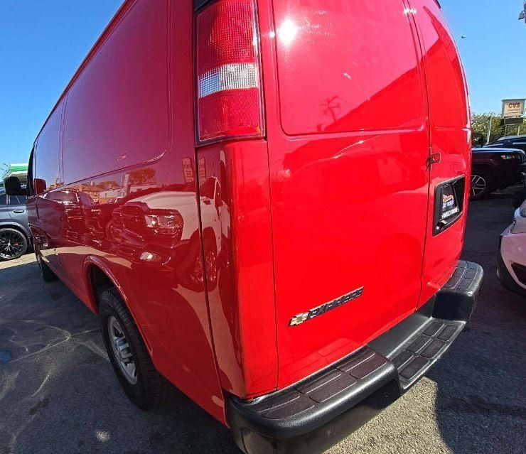 2019 Chevrolet Express 2500 Work Van photo 2