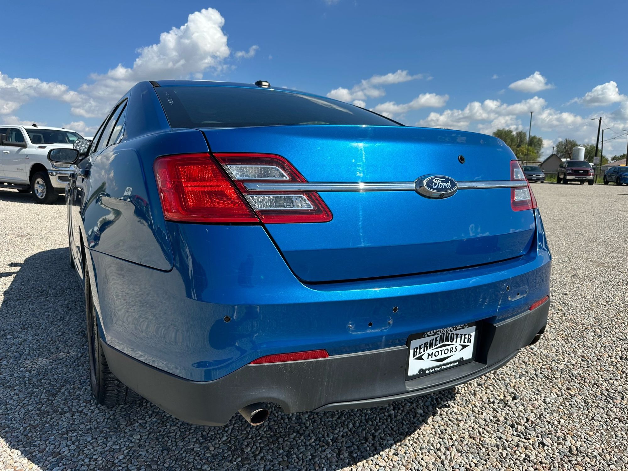 2013 Ford Taurus photo 8