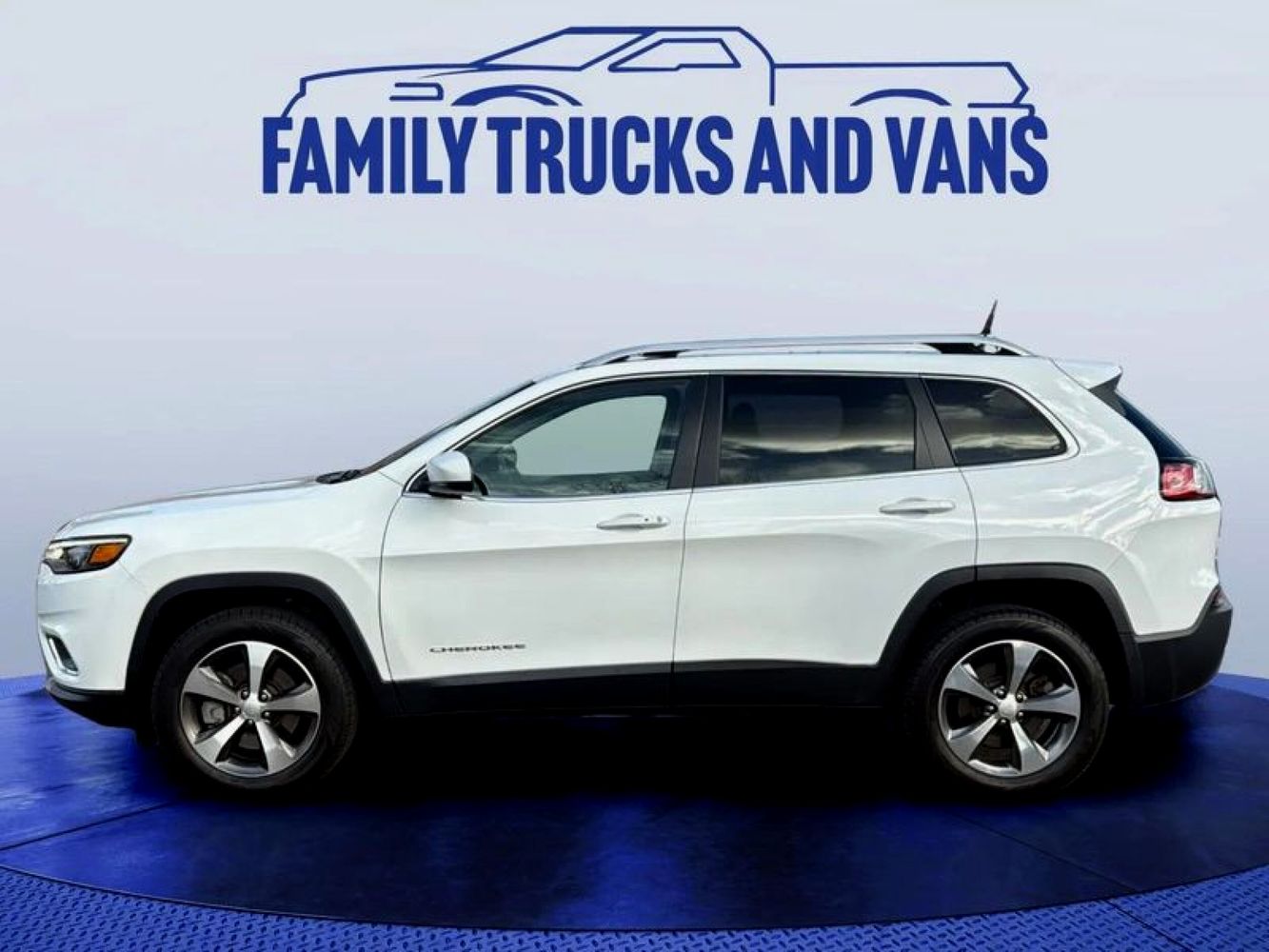 2020 Jeep Cherokee Limited photo 2