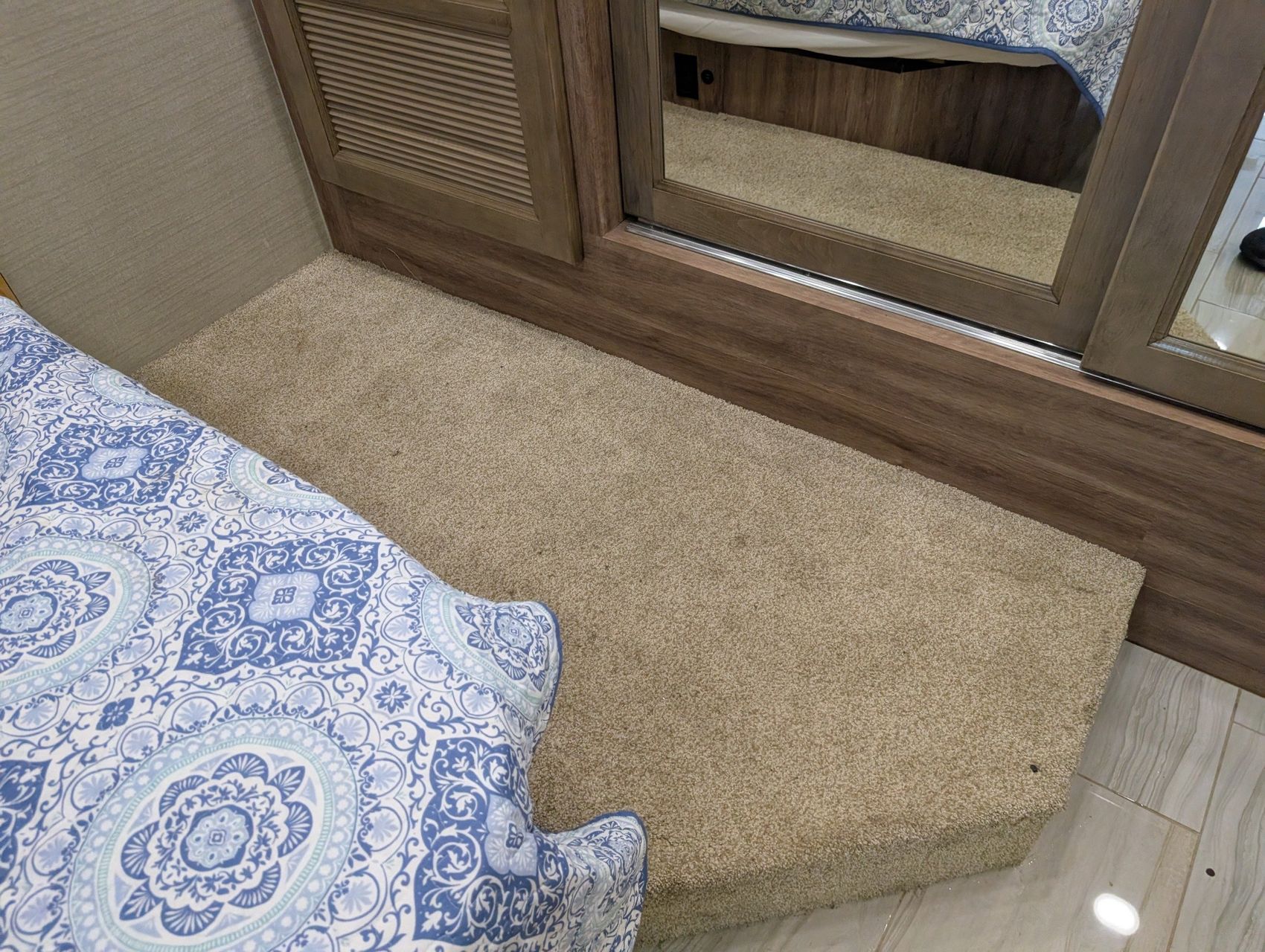 2019 Jayco Embark 99